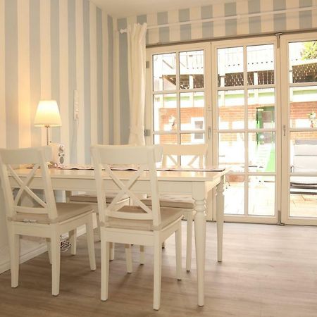 Ferienhaus Witte Huuske Емден Екстериор снимка