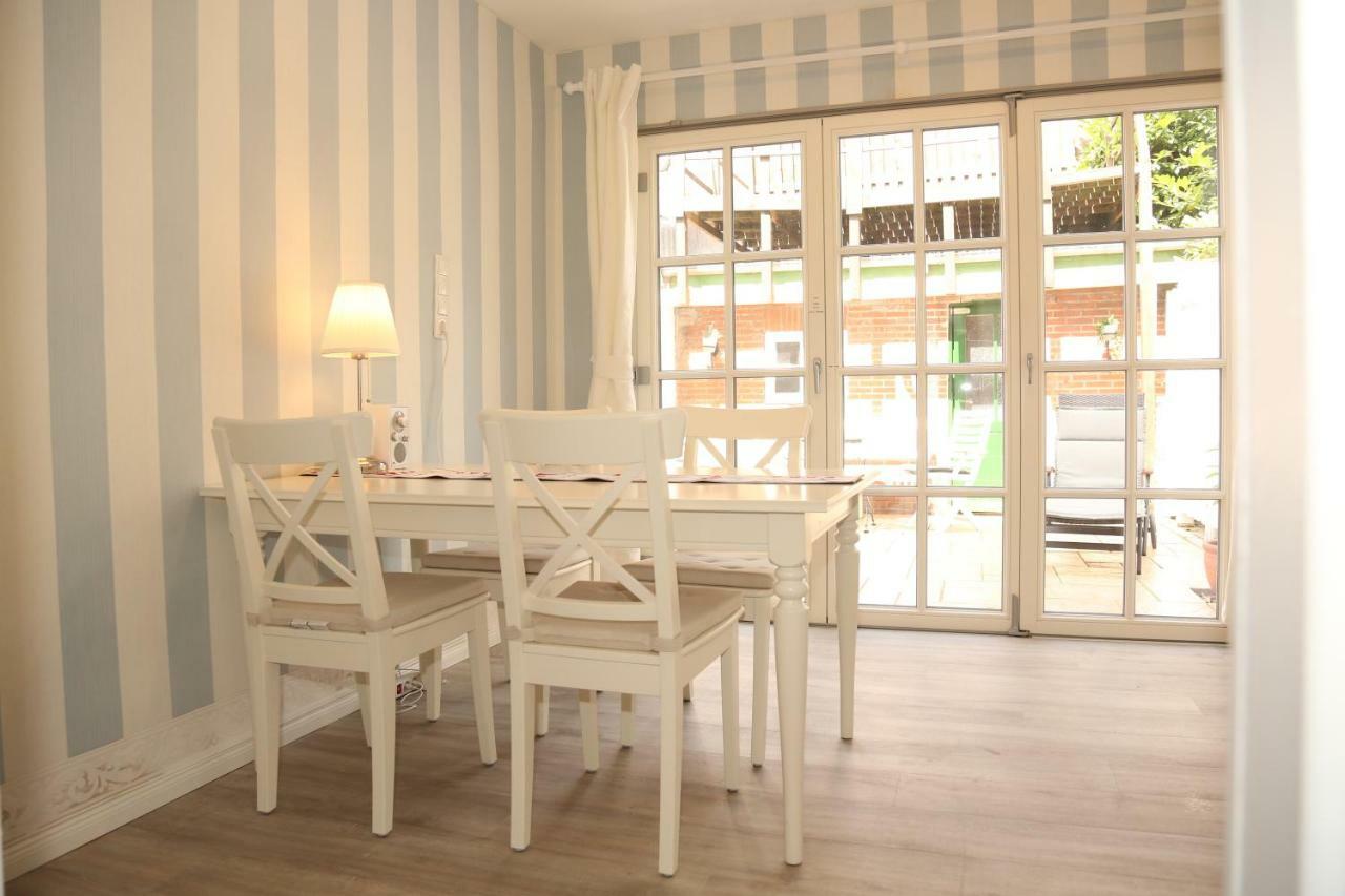 Ferienhaus Witte Huuske Емден Екстериор снимка