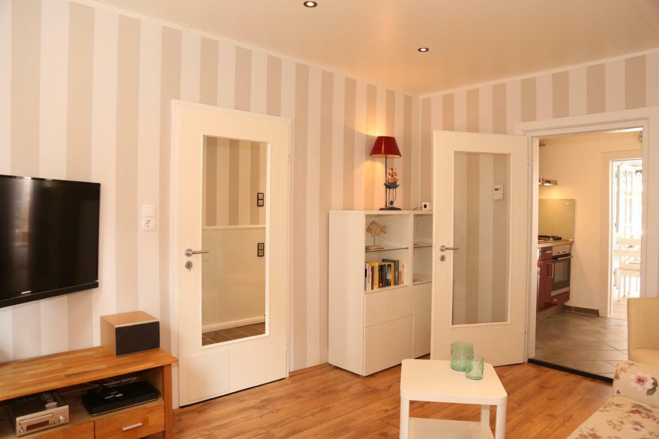 Ferienhaus Witte Huuske Емден Екстериор снимка